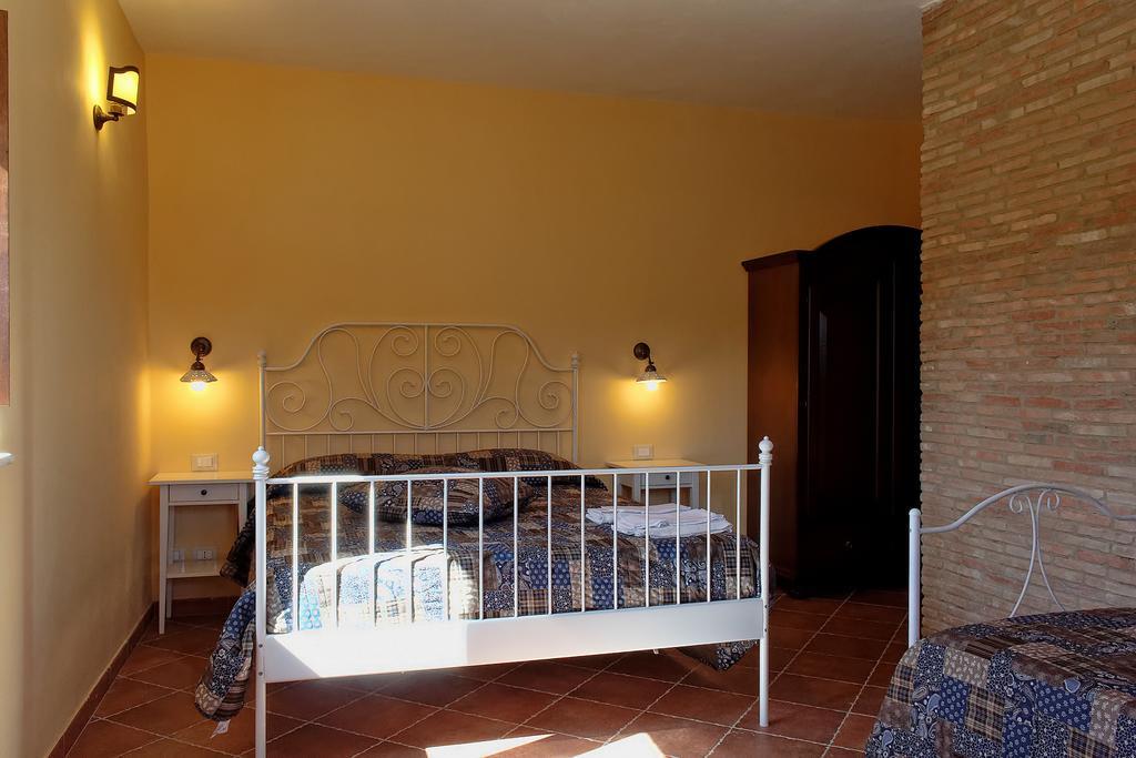 Agriturismo Passo Dei Briganti أغريجنتو الغرفة الصورة
