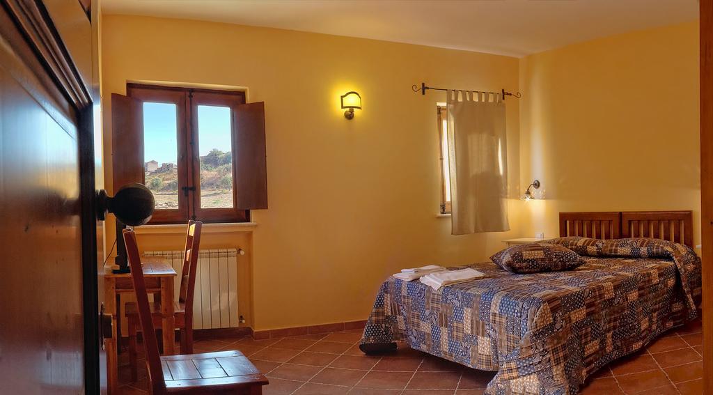 Agriturismo Passo Dei Briganti أغريجنتو الغرفة الصورة